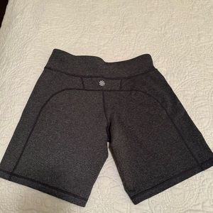 Athleta XSP Gray Kick Booty Bermuda Shorts